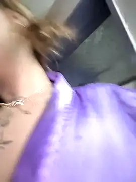 MollyCruz live sex cam