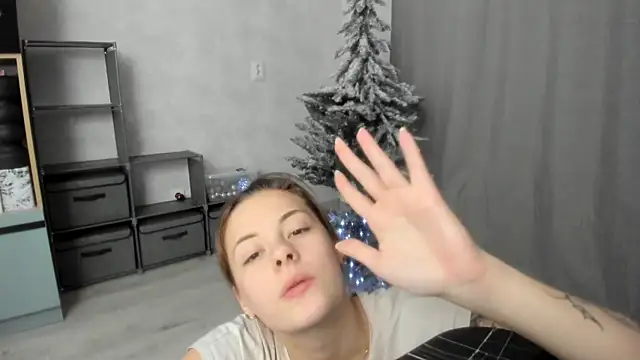 why_again_me's cam snapshot