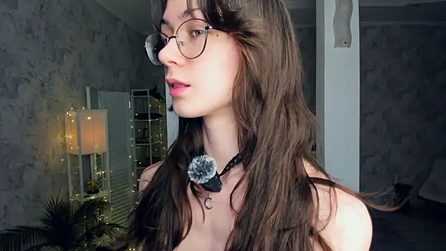 ReneeLippeatt live sex cam