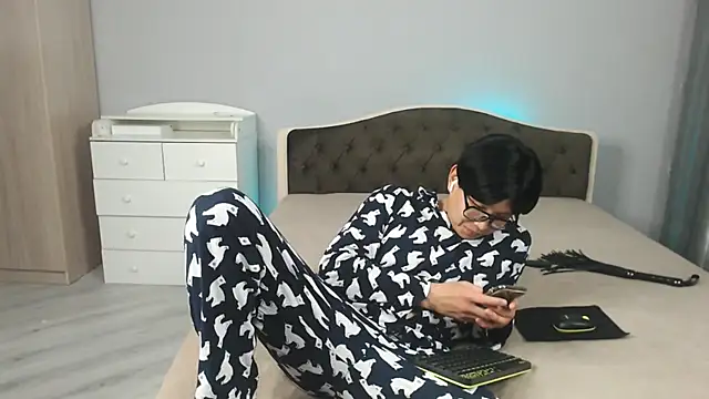 KaiChicken live sex cam