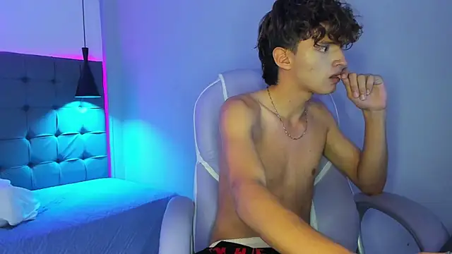 NicolasFerrer18 live sex cam