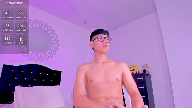 CodyTwink live sex cam