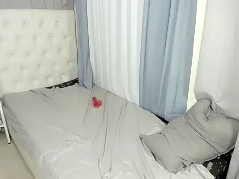 Yourdreamgoddess live sex cam