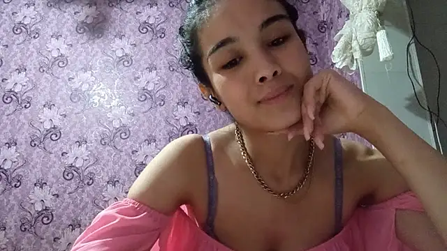 AylinBlush's cam snapshot