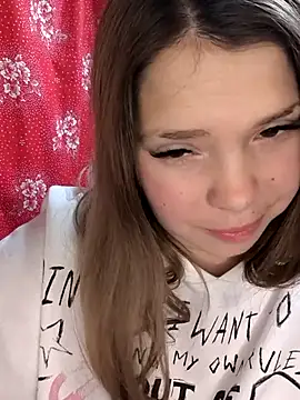 Zuli_Kiska live sex cam