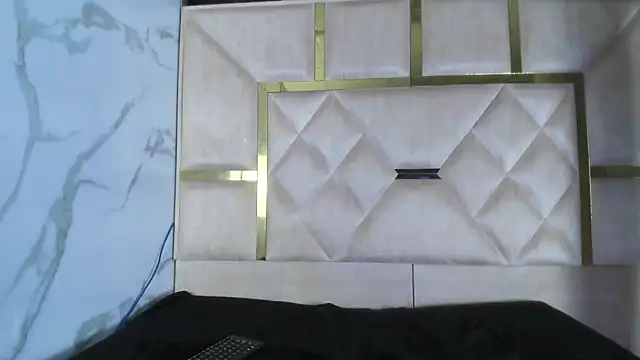 Salmaportman69 live sex cam