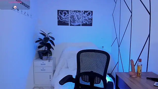 Flor_Gil live sex cam