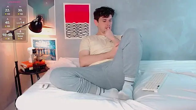 Elio555 live sex cam