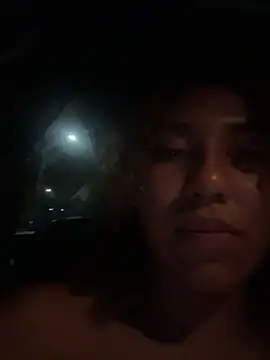 lauraltt live sex cam