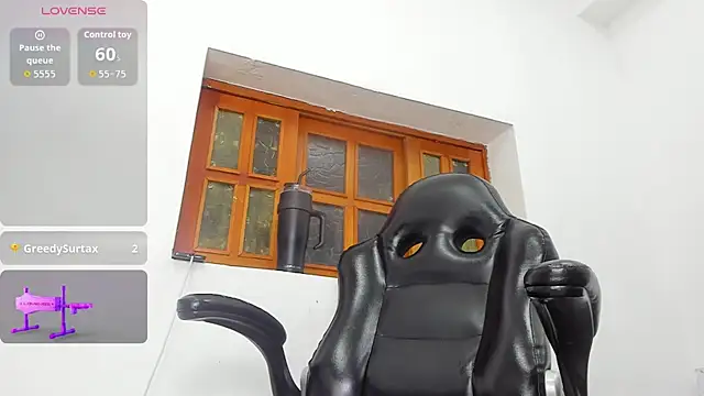 Ashton__Montana live sex cam