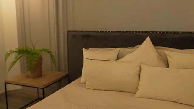 IrisBaker live sex cam