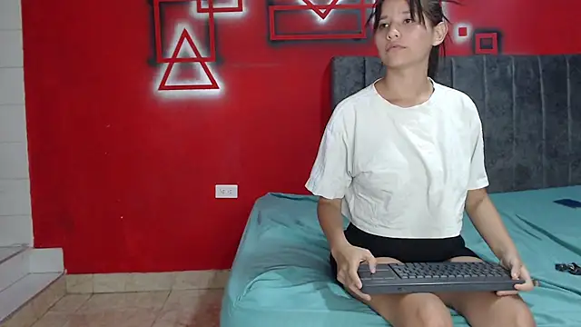 FerneyManti live sex cam