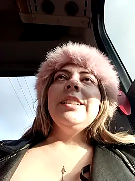 madelaine- live sex cam