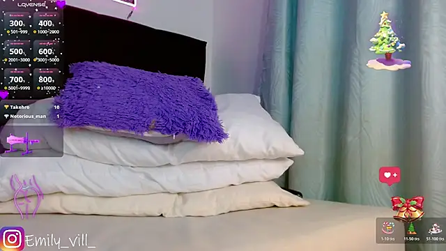 Emily_vill's cam snapshot