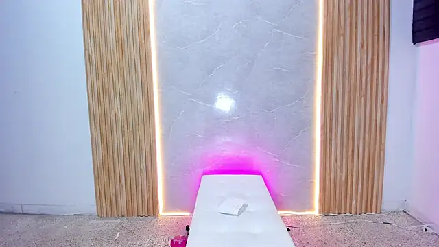 wild_demongirl's cam snapshot