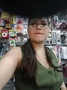 Vale_Saenzz live sex cam