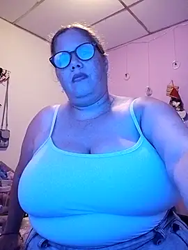 EllisW8's cam snapshot