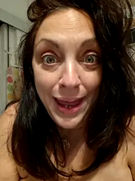 XSouthlondonNAUGHTYMILFXX's cam snapshot