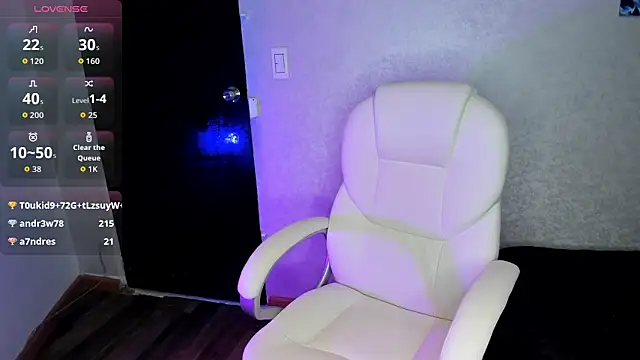 Lizz_sky's cam snapshot