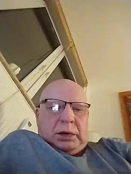 Zeigegeilehure live sex cam