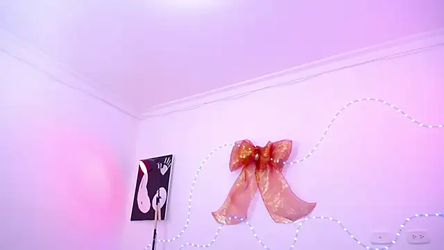 Sofia_tgn's cam snapshot