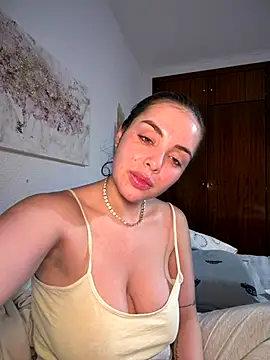 Alirawrz live sex cam