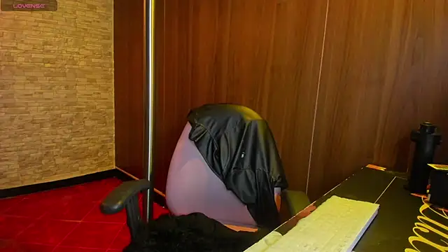 Belladonna_trix's cam snapshot