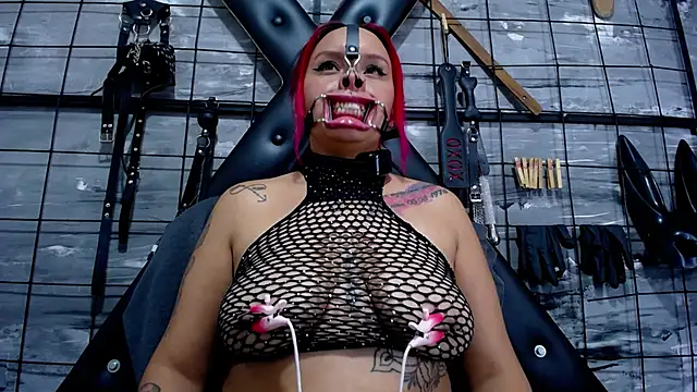 Alana_Roth's cam snapshot