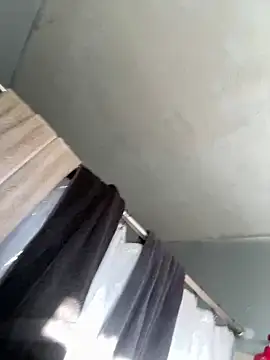 juiceloof live sex cam