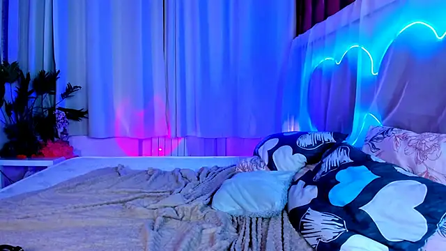 JadeEmber's cam snapshot