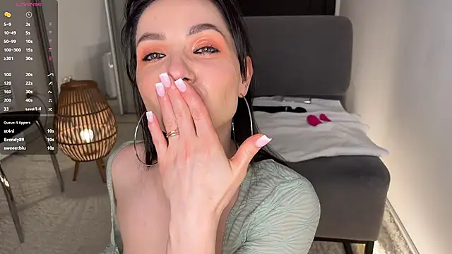 cutie_anna's cam snapshot