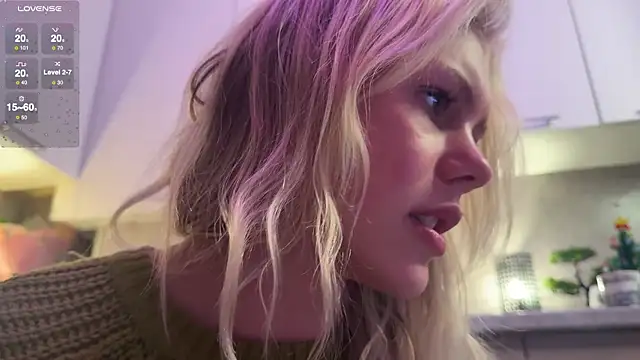 Jenny_Blondy's cam snapshot