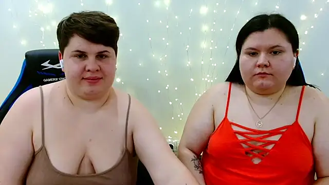 BeckyAndHellen live sex cam