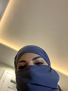 Amberonee31 live sex cam