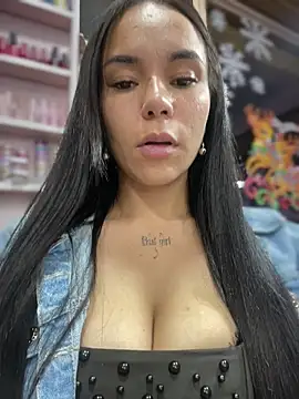 Naatalia's cam snapshot