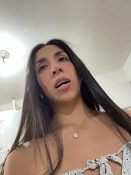 MaddyX__'s cam snapshot