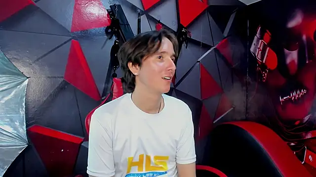 Aaron_LatinMen2's cam snapshot