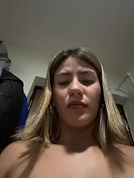 Andrea_19blonde's cam snapshot