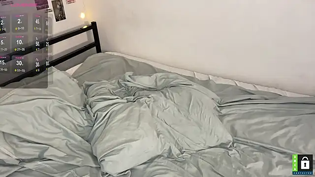 kittenmonik4xX's cam snapshot