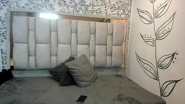 Kiara_Fox__'s cam snapshot