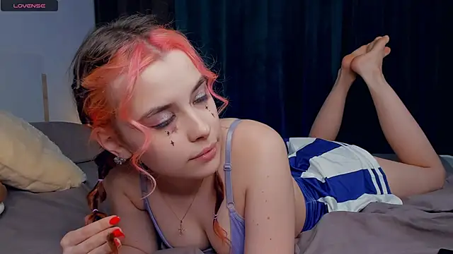 VedaSchulz's cam snapshot