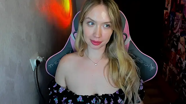 NicoleRiccii's cam snapshot