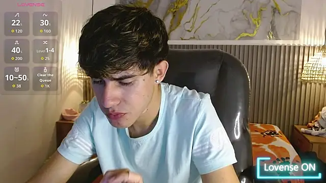 Dyla_n18's cam snapshot