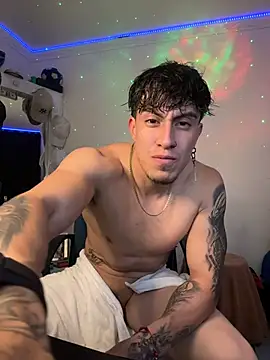 strongboy_ live sex cam