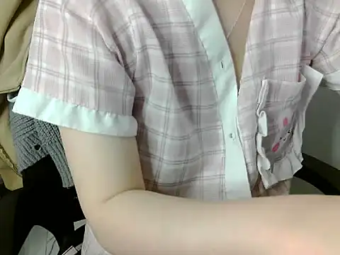 hilyti12 live sex cam