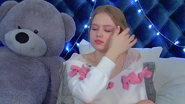 SelinSwarovski's cam snapshot