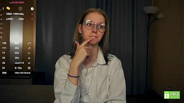 ToyaPletz live sex cam