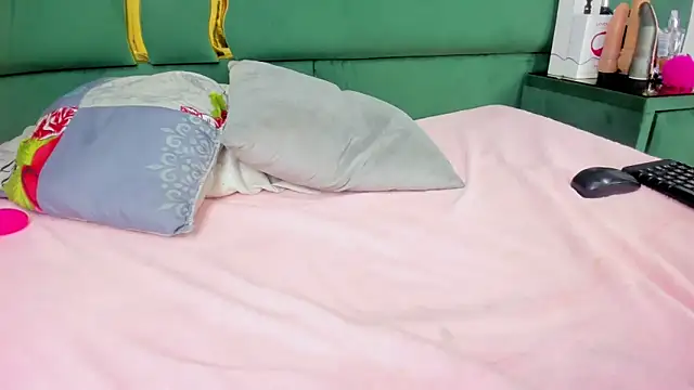 VaneLin18's cam snapshot