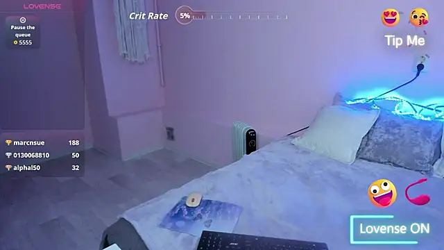 AliceeShy live sex cam