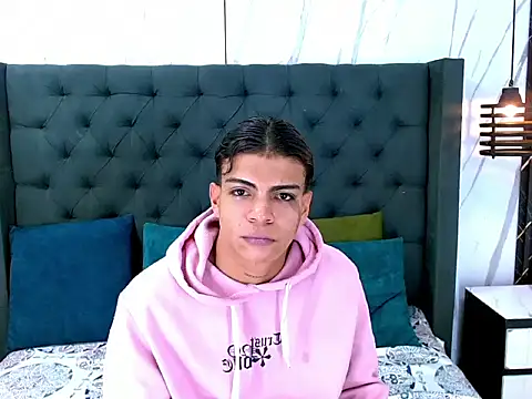 Foxter_'s cam snapshot